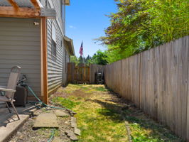  Photo 47