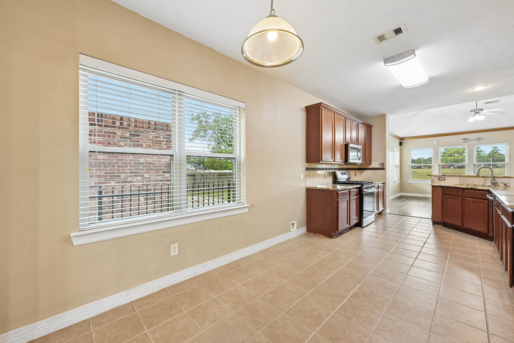 - 18654 Walden Glen Cir-S3009-013.jpg
