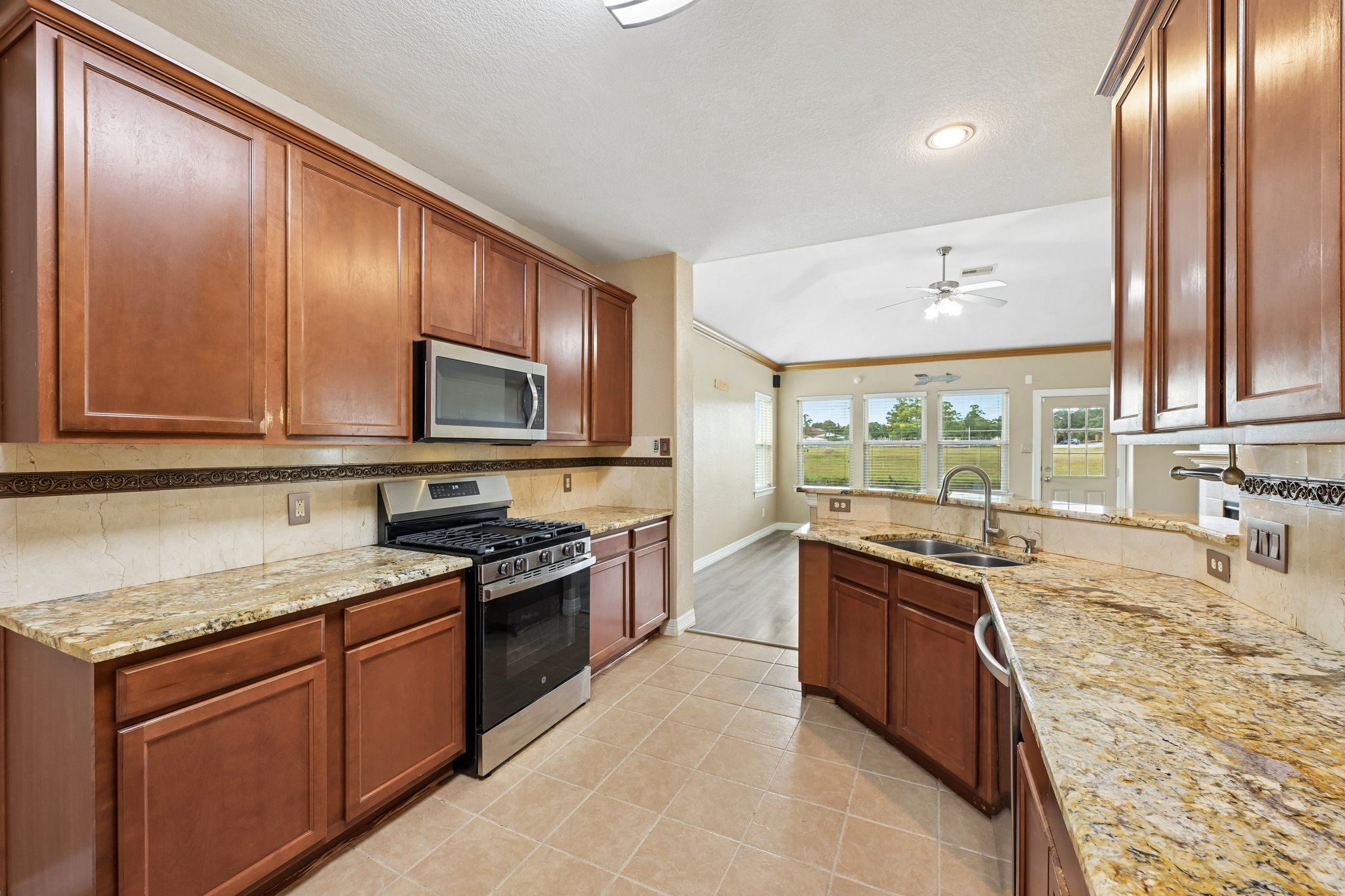 - 18654 Walden Glen Cir-S3009-017.jpg