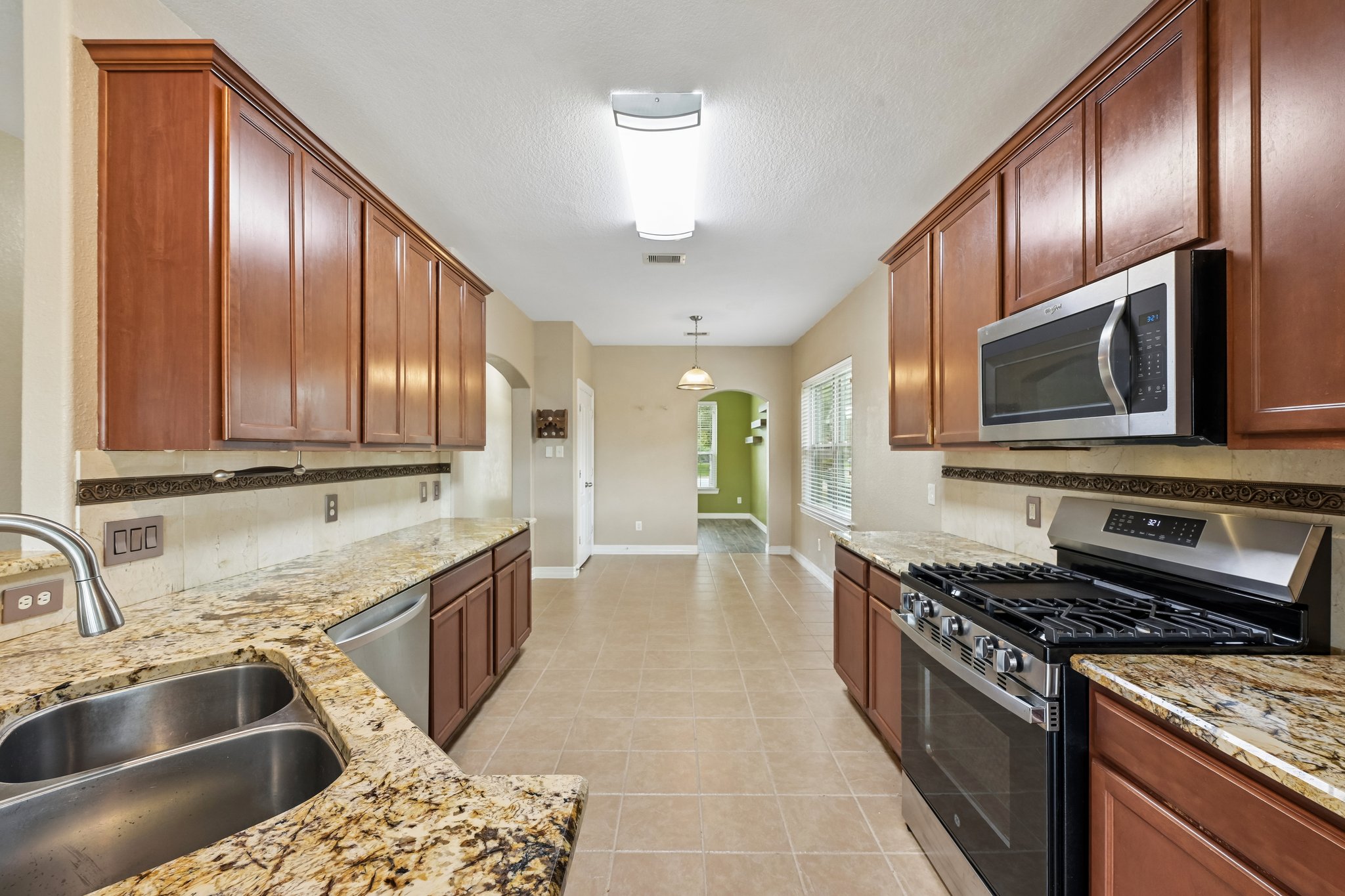 - 18654 Walden Glen Cir-S3009-018.jpg
