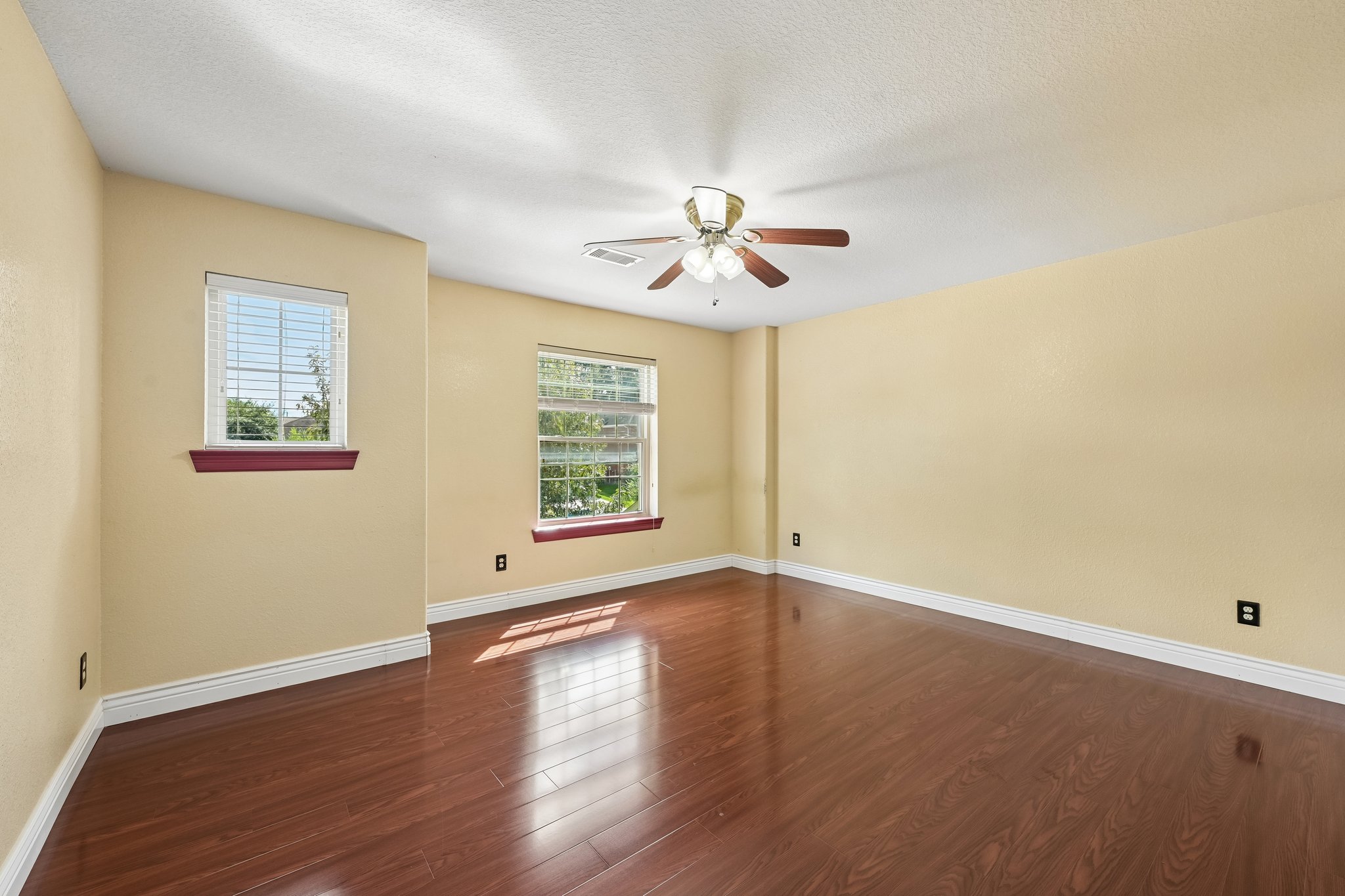 - 18654 Walden Glen Cir-S3009-024.jpg