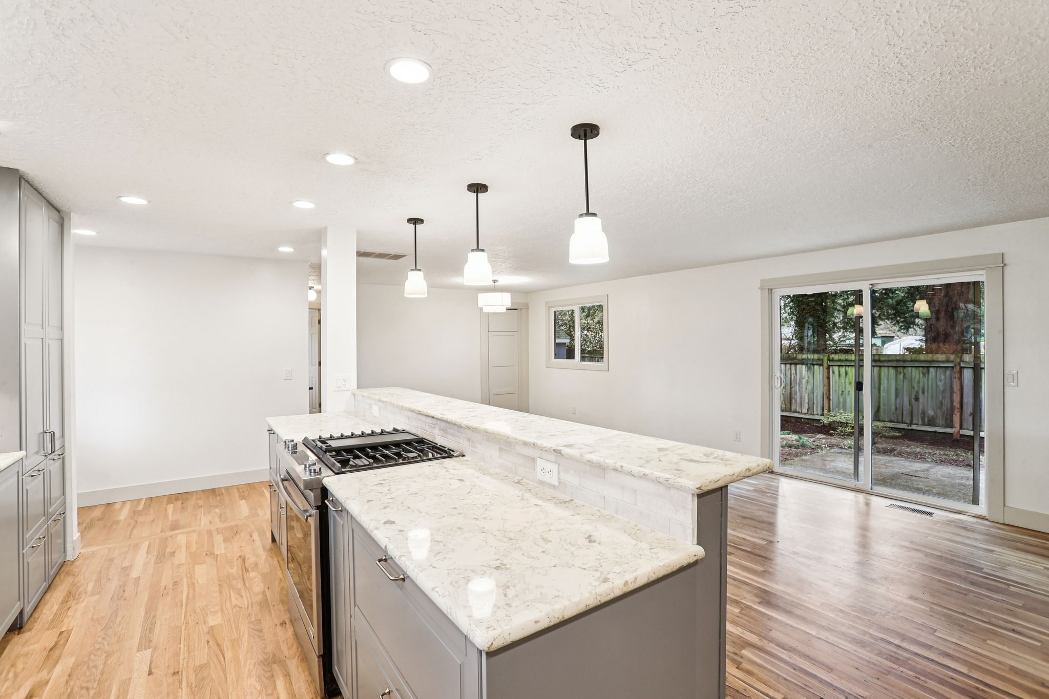 SE Yamhill Cir-2602-017