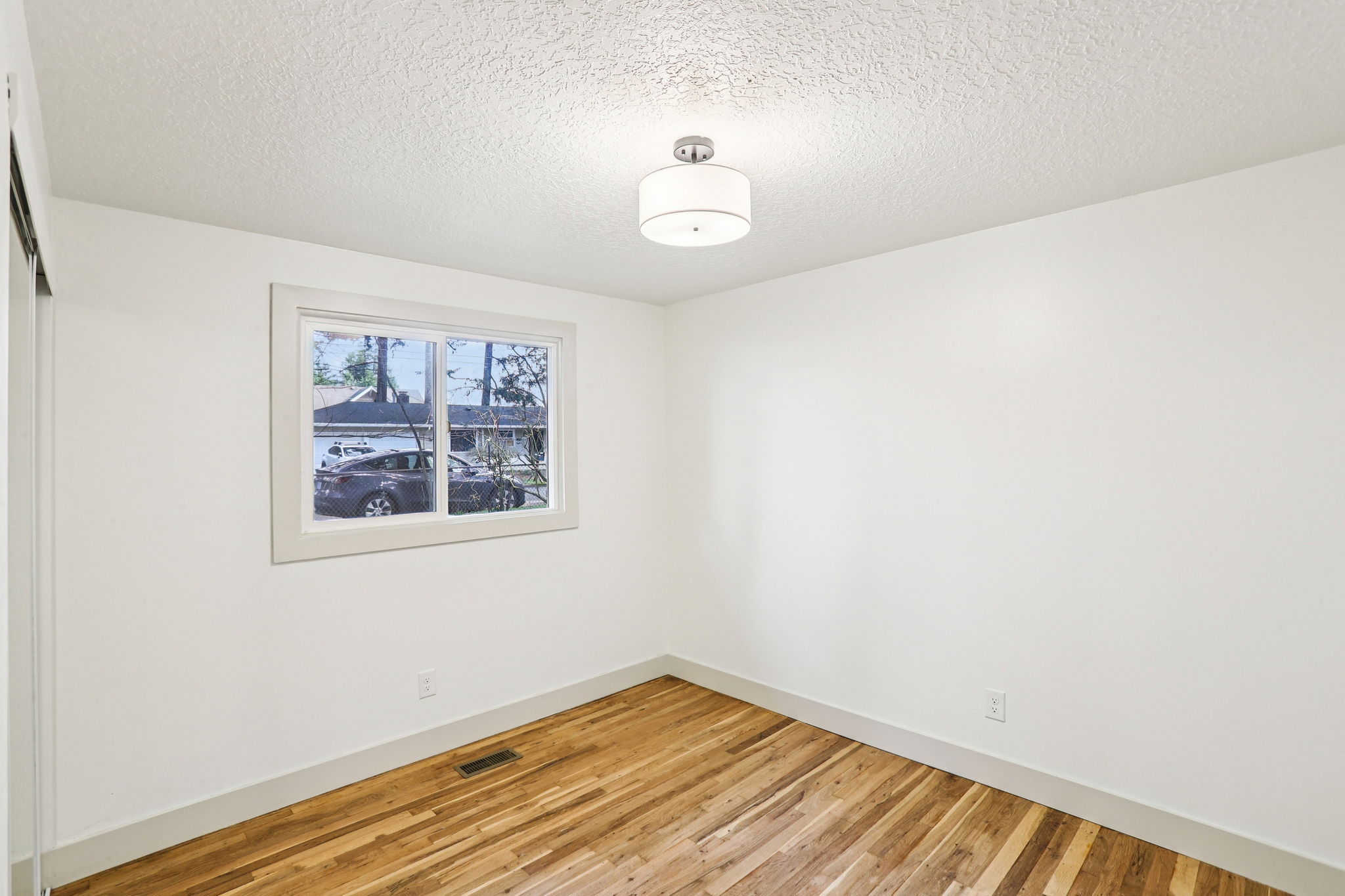 SE Yamhill Cir-2602-023