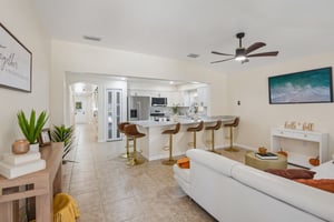 Betty Ln-S1310-005.jpg