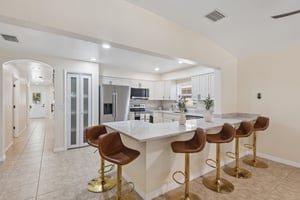 Betty Ln-S1310-010.jpg