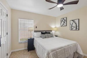 Betty Ln-S1310-017.jpg