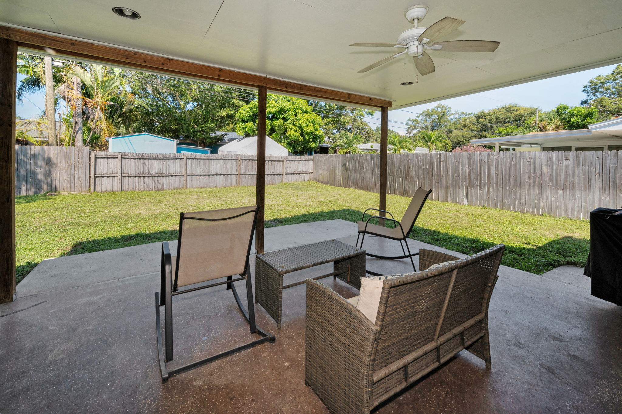 Lanai1