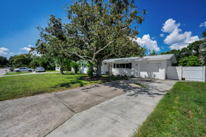 Front Exterior4