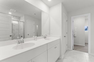  Photo 62
