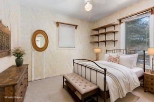 DSC06963 virtually staged.jpeg