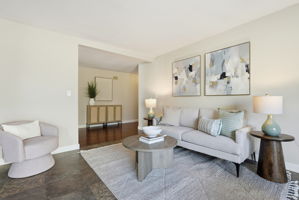 011_F8_18660 E Cavendish Dr