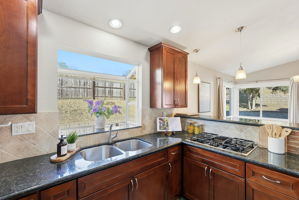 021_F8_18660 E Cavendish Dr