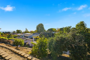 052_F8_18660 E Cavendish Dr