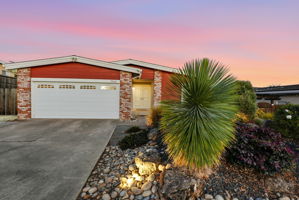 001_F8_TWILIGHT_18660 E Cavendish Dr