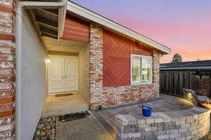 009_F8_TWILIGHT_18660 E Cavendish Dr