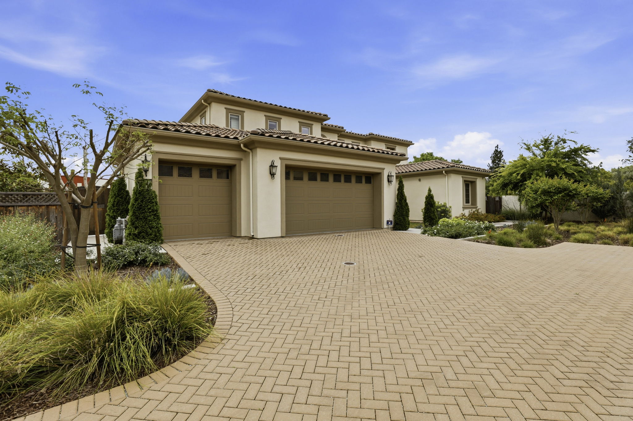 004_F8_18665 Corte Arcange