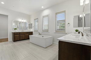 049_F8_18665 Corte Arcange