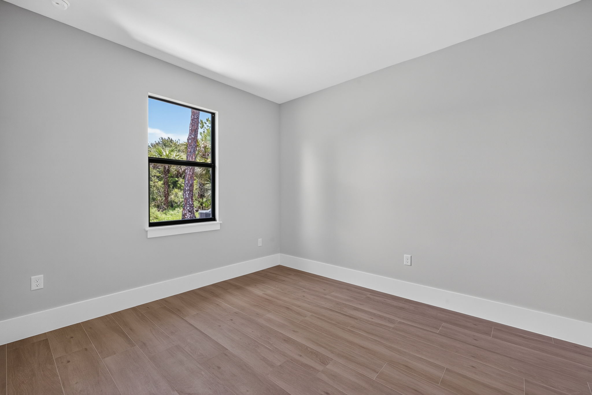 Guest Bedroom 2 - 1 of 2