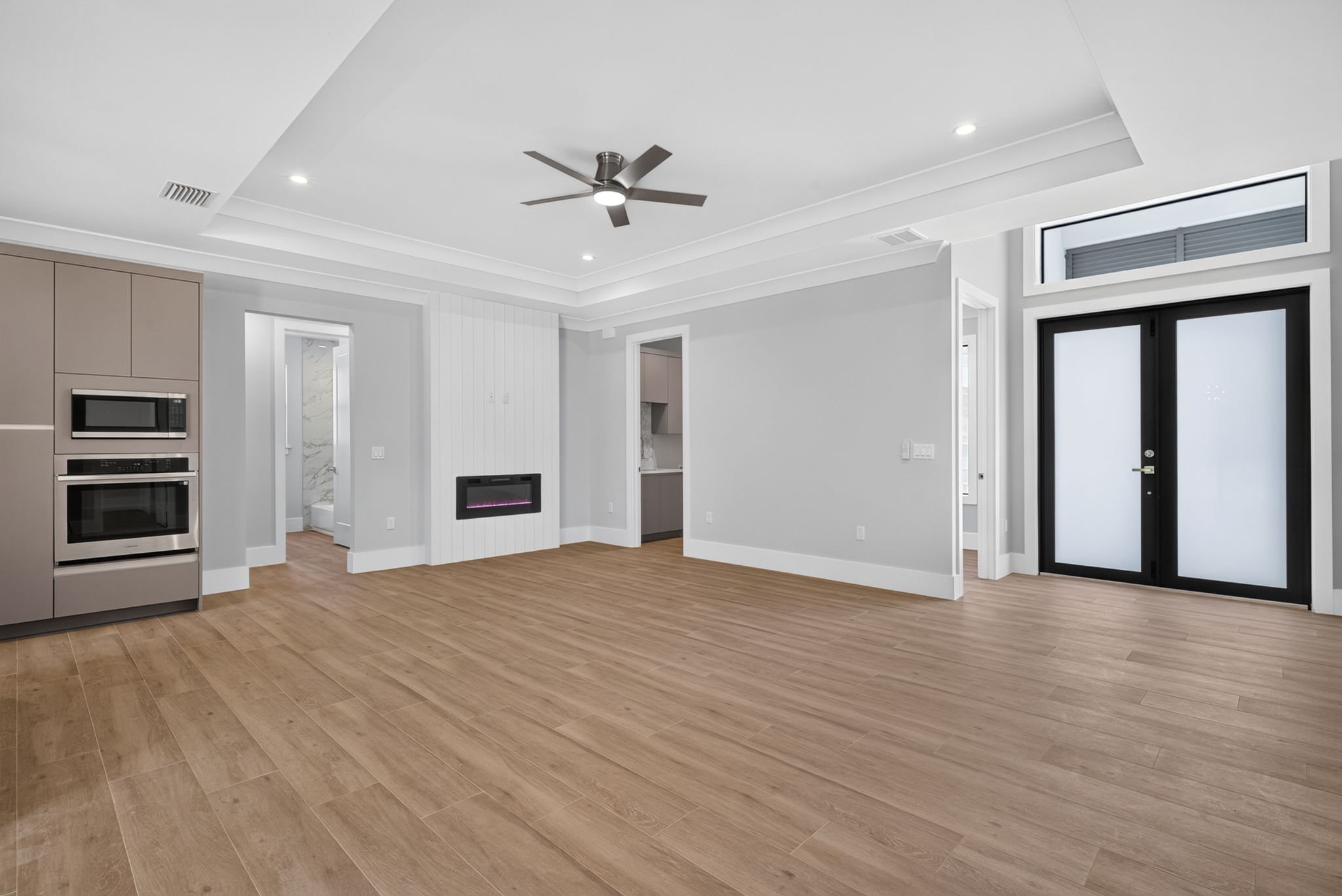 Living Room 2 of 5