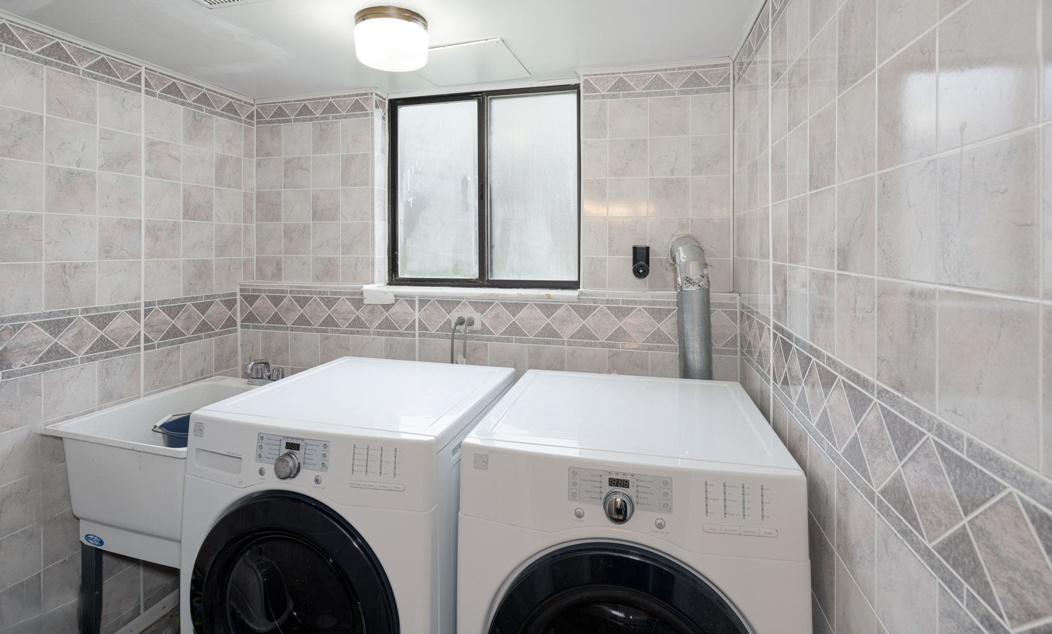 1867 N Lake Dr, Troy, MI 48083, USA Photo 39