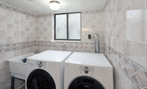 1867 N Lake Dr, Troy, MI 48083, USA Photo 38