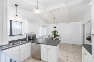 1867 N Lake Dr, Troy, MI 48083, USA Photo 21