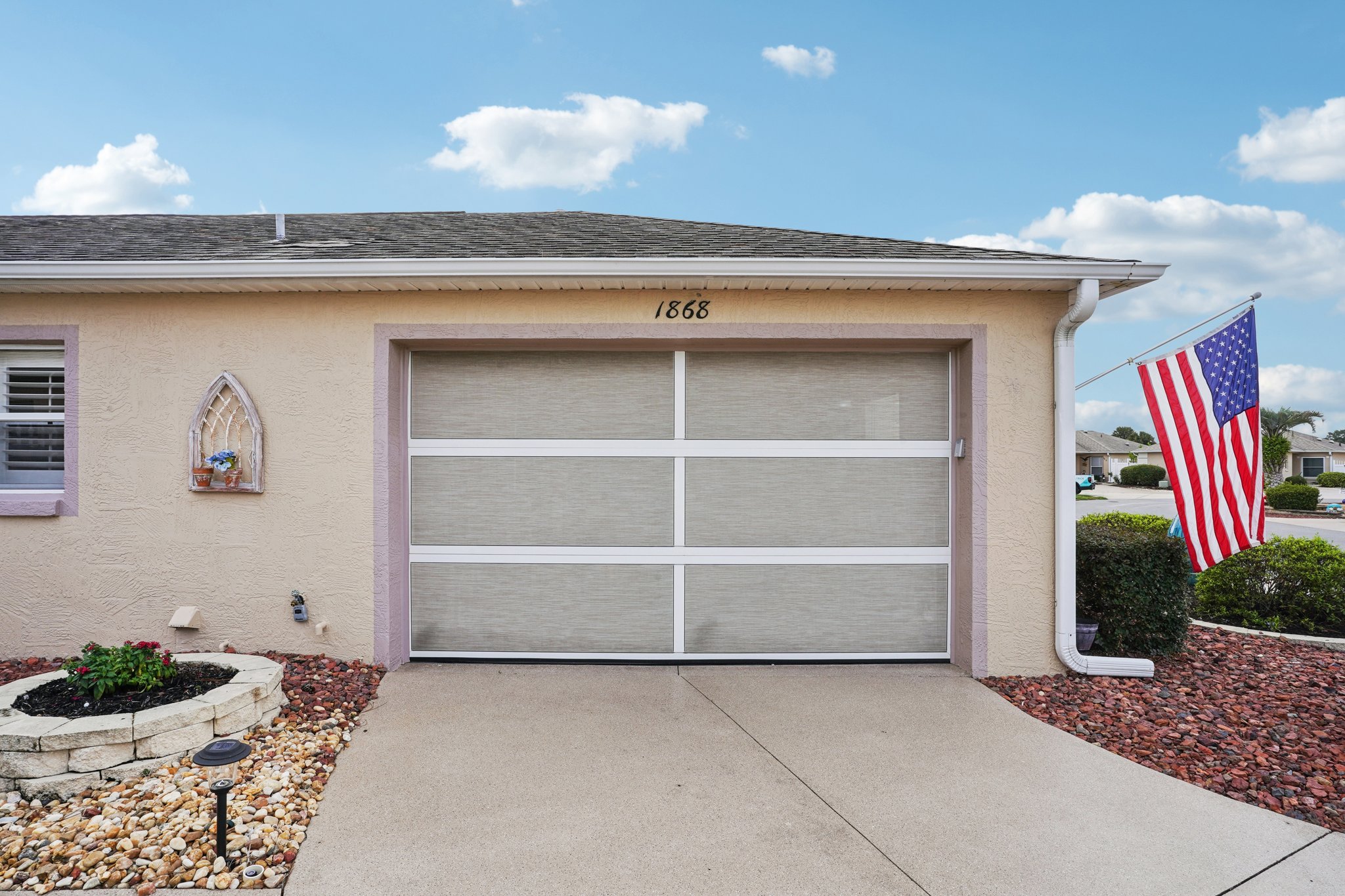 Dalton Dr-S0710-004.jpg