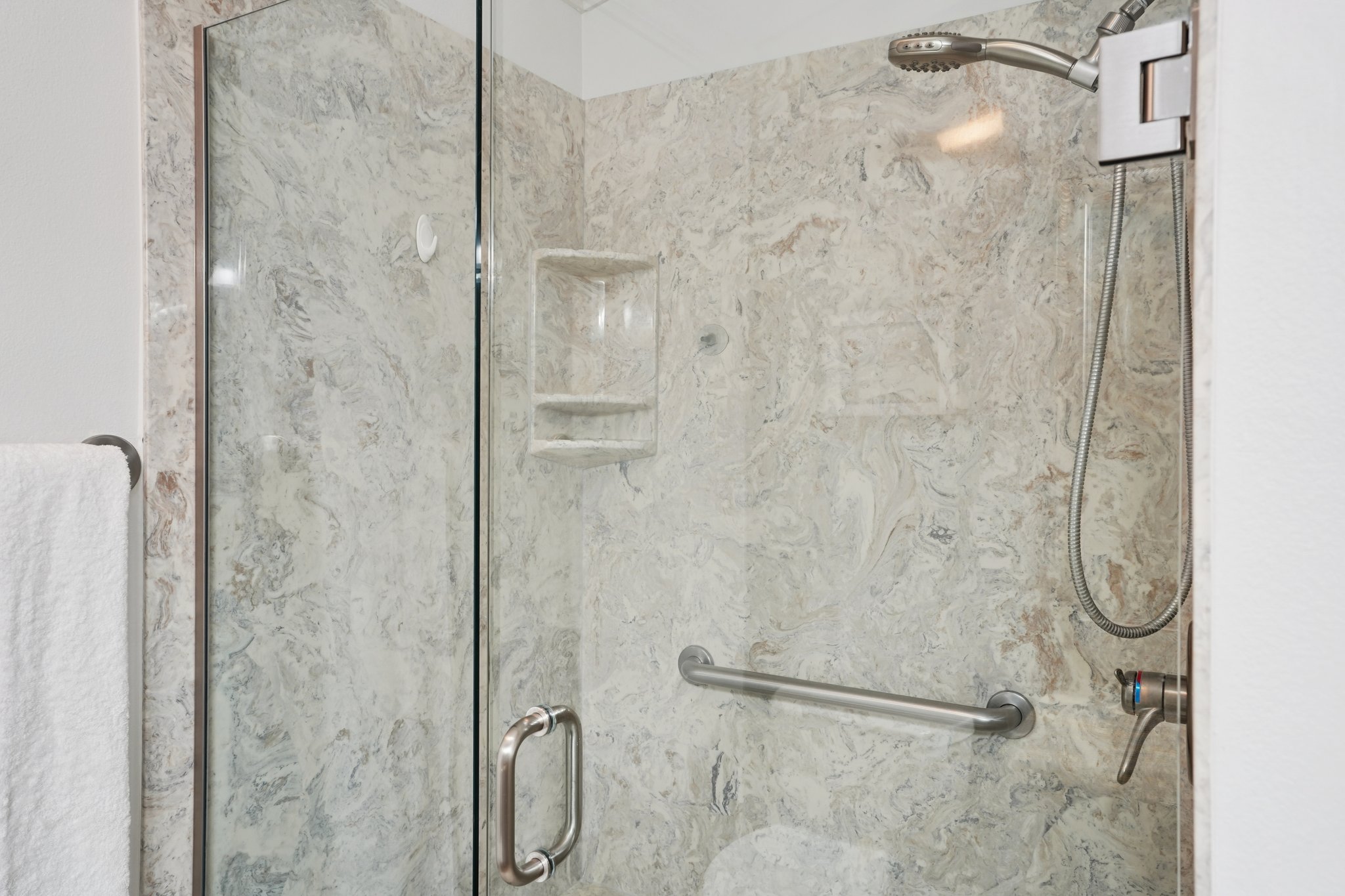 Dalton Dr-S0710-030.jpg