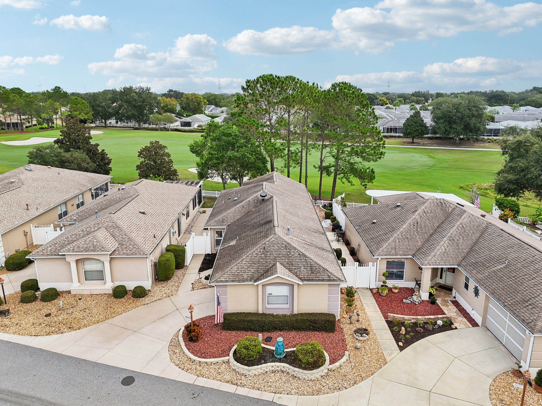 Dalton Dr-S0710-040.jpg