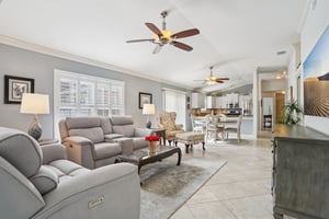 Dalton Dr-S0710-010.jpg