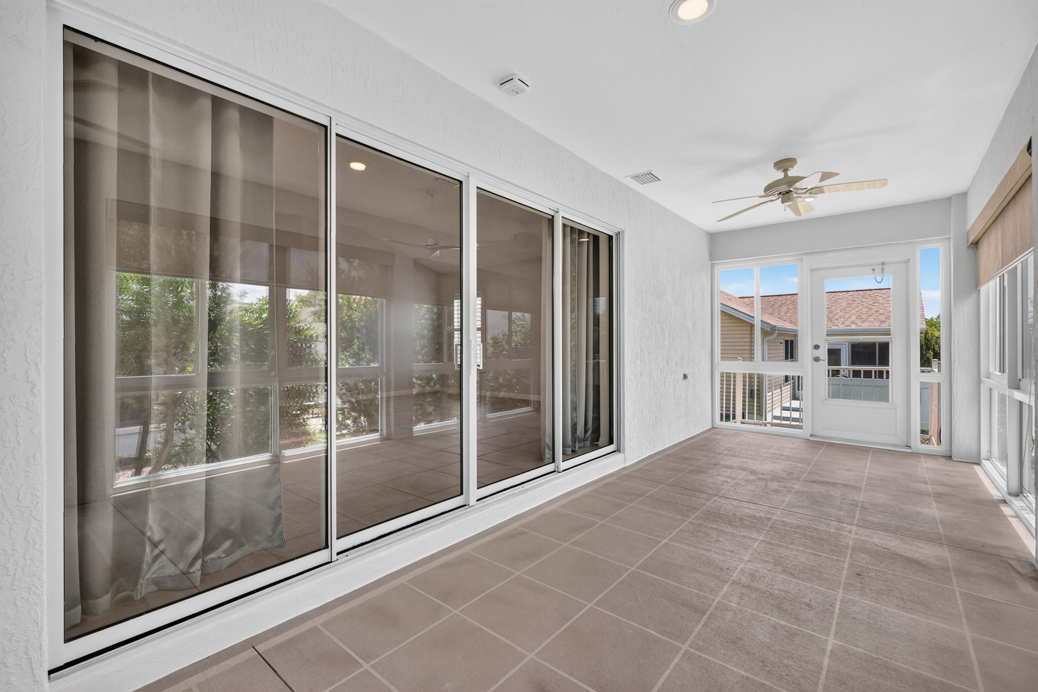 Glass-Enclosed Under Air Lanai