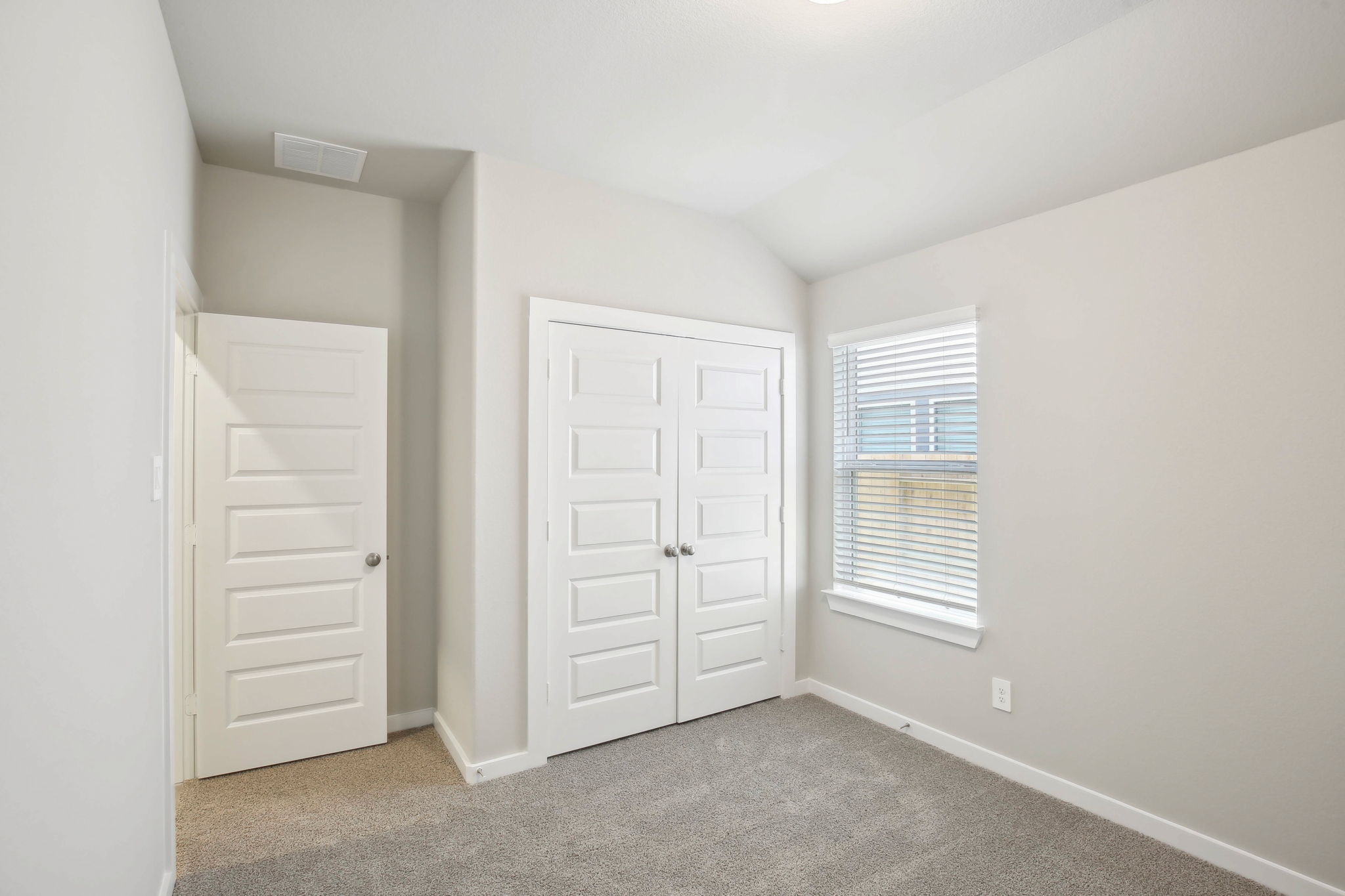 Houston-Landing Meadows-18681 Presswood Wy Dr, New Caney, TX 77357-022