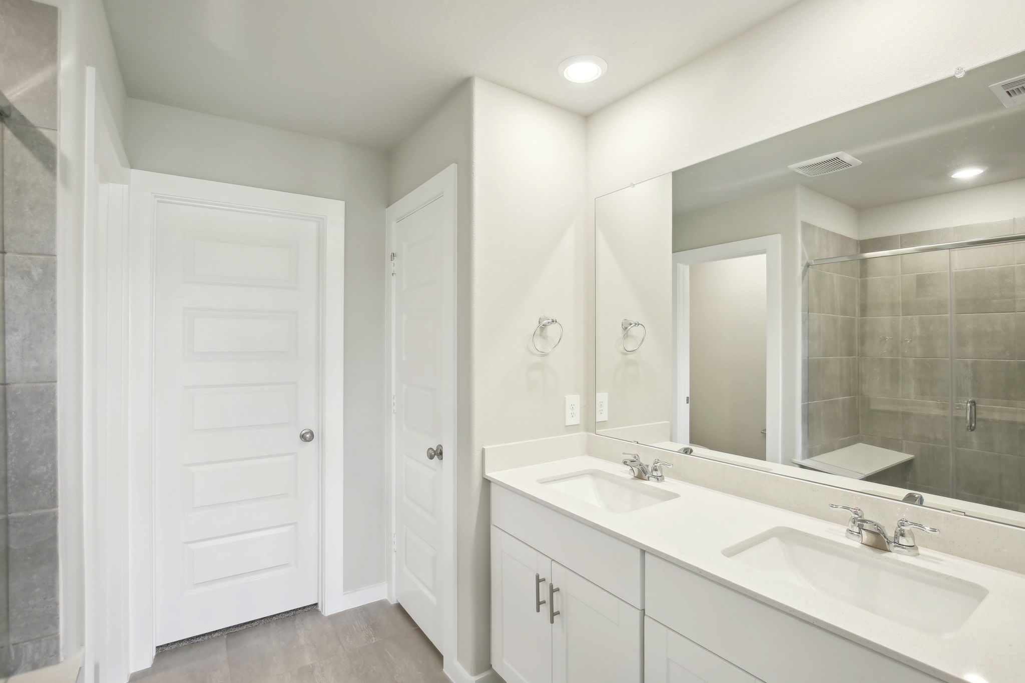 Houston-Landing Meadows-18681 Presswood Wy Dr, New Caney, TX 77357-028