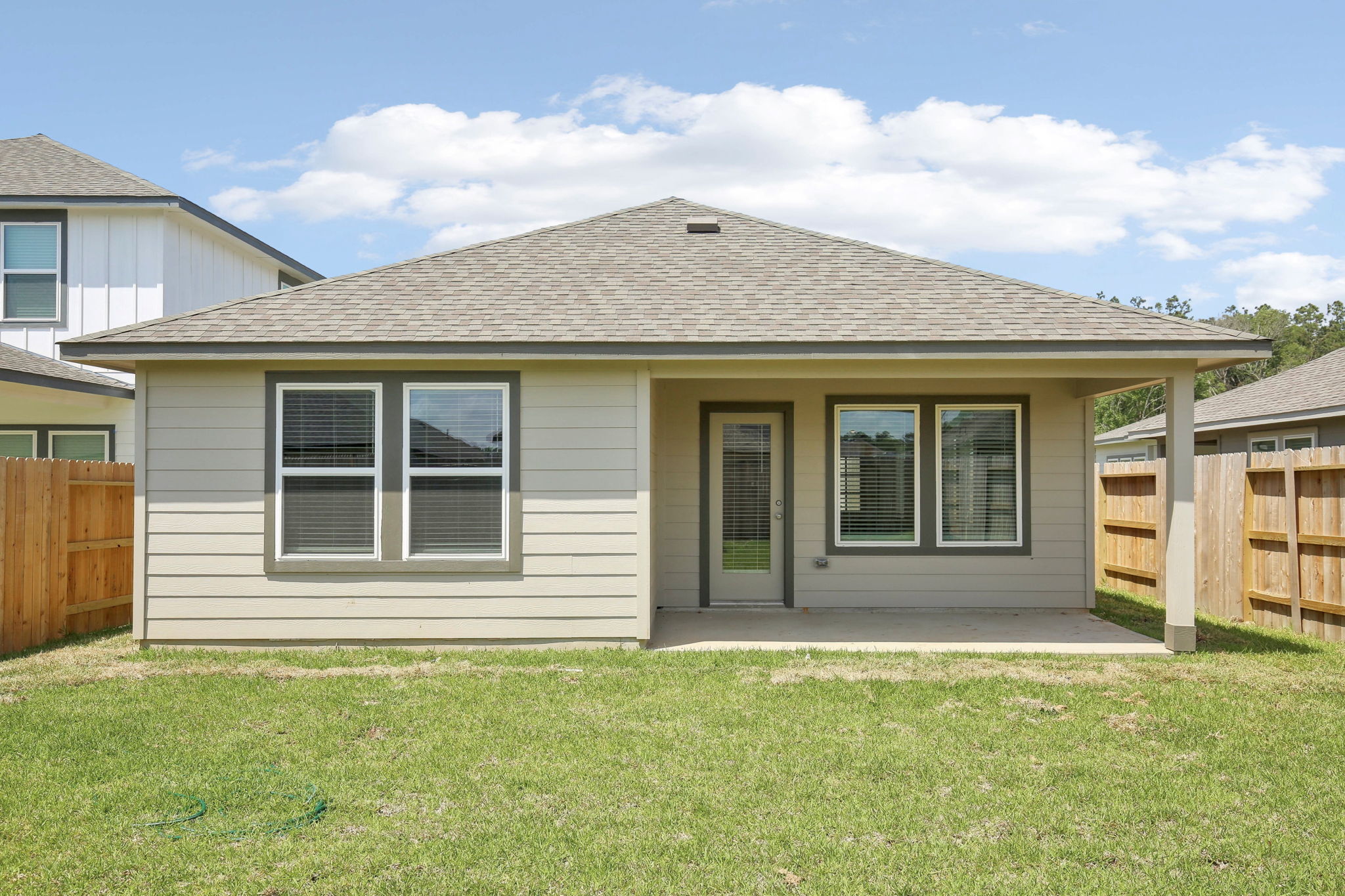 Houston-Landing Meadows-18681 Presswood Wy Dr, New Caney, TX 77357-031