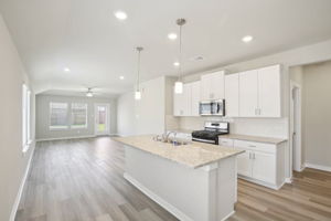 Houston-Landing Meadows-18681 Presswood Wy Dr, New Caney, TX 77357-010