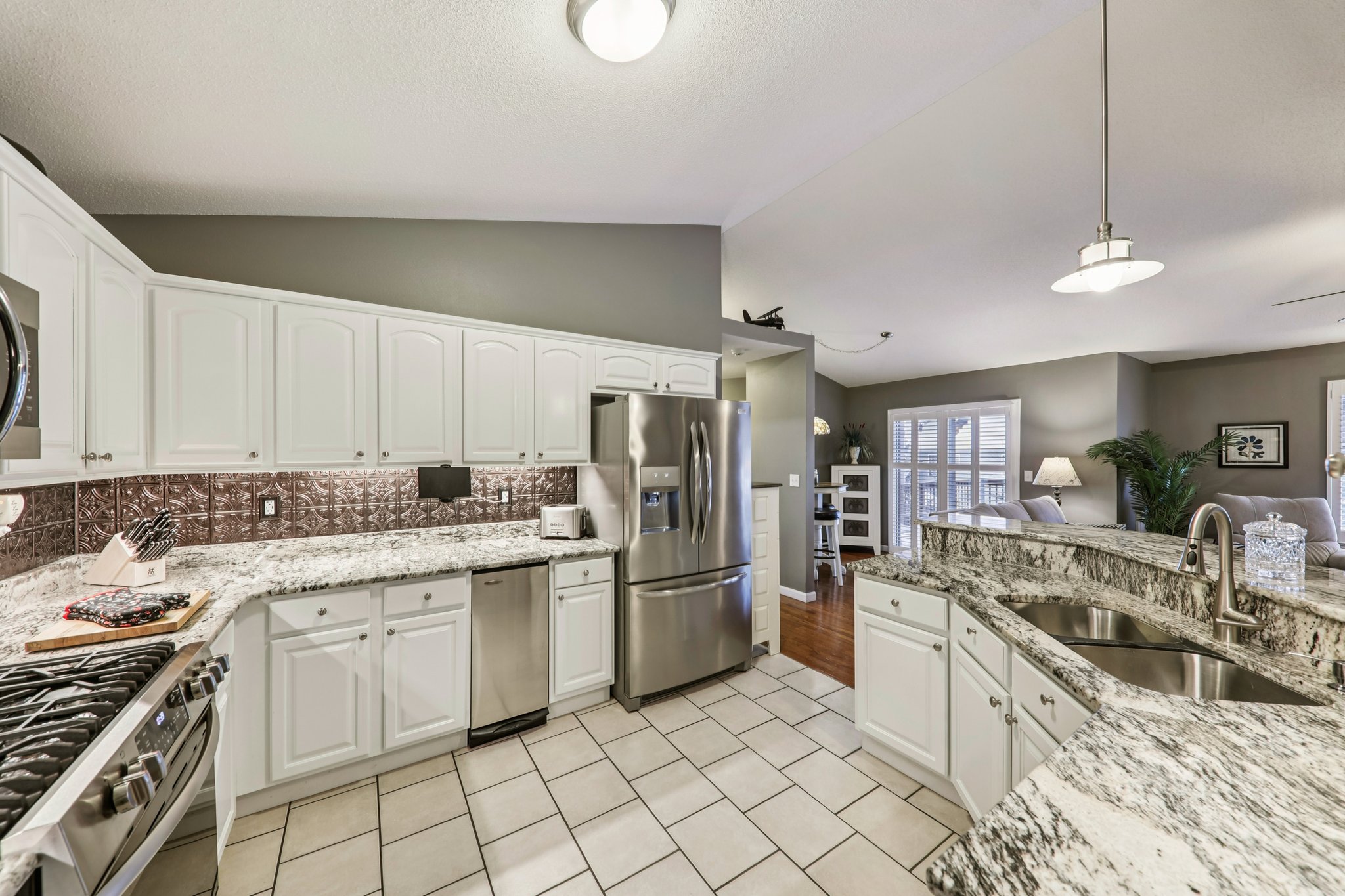 1869 Robins Mill Ct-S0512-015.jpg