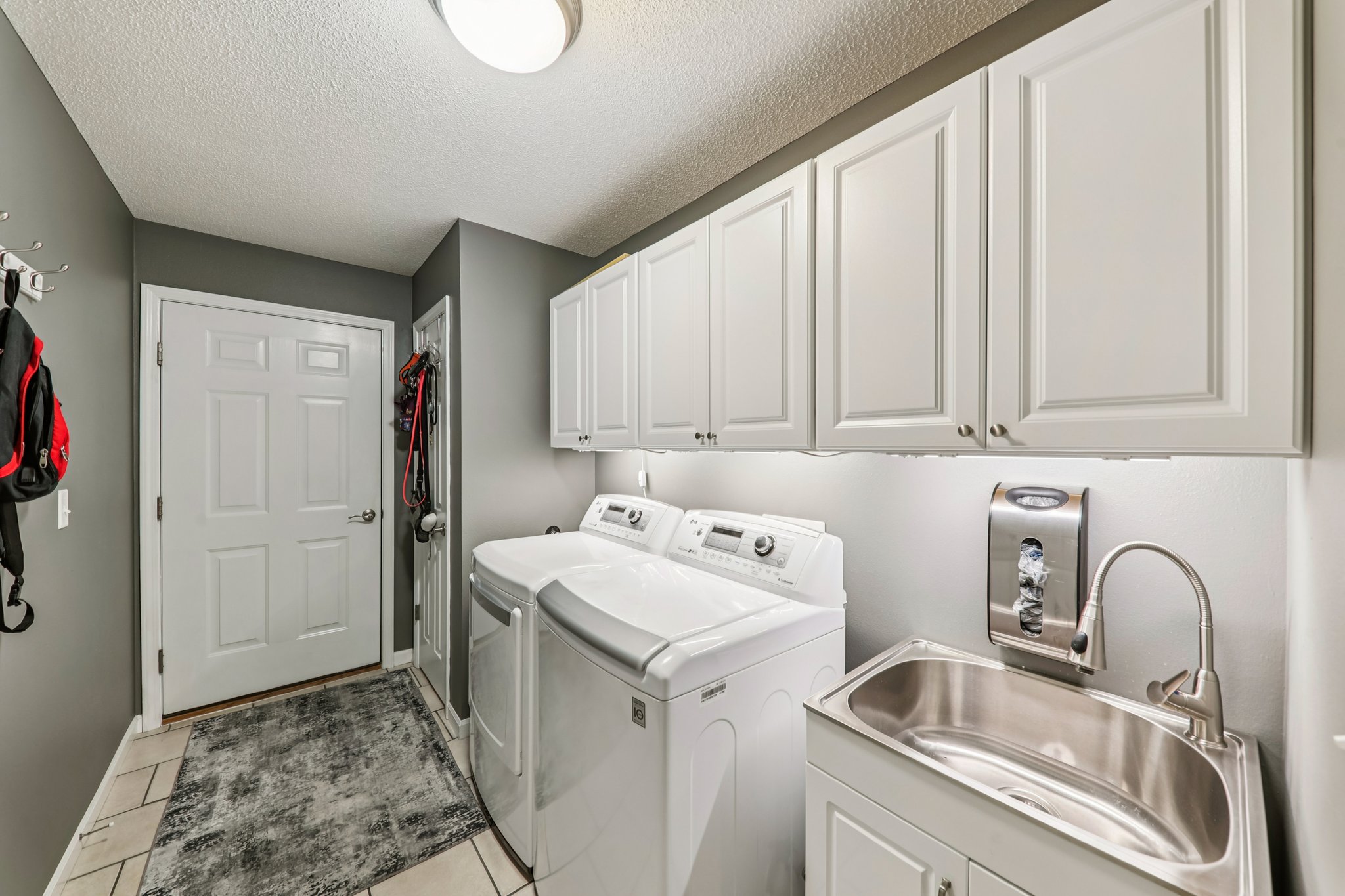 1869 Robins Mill Ct-S0512-023.jpg