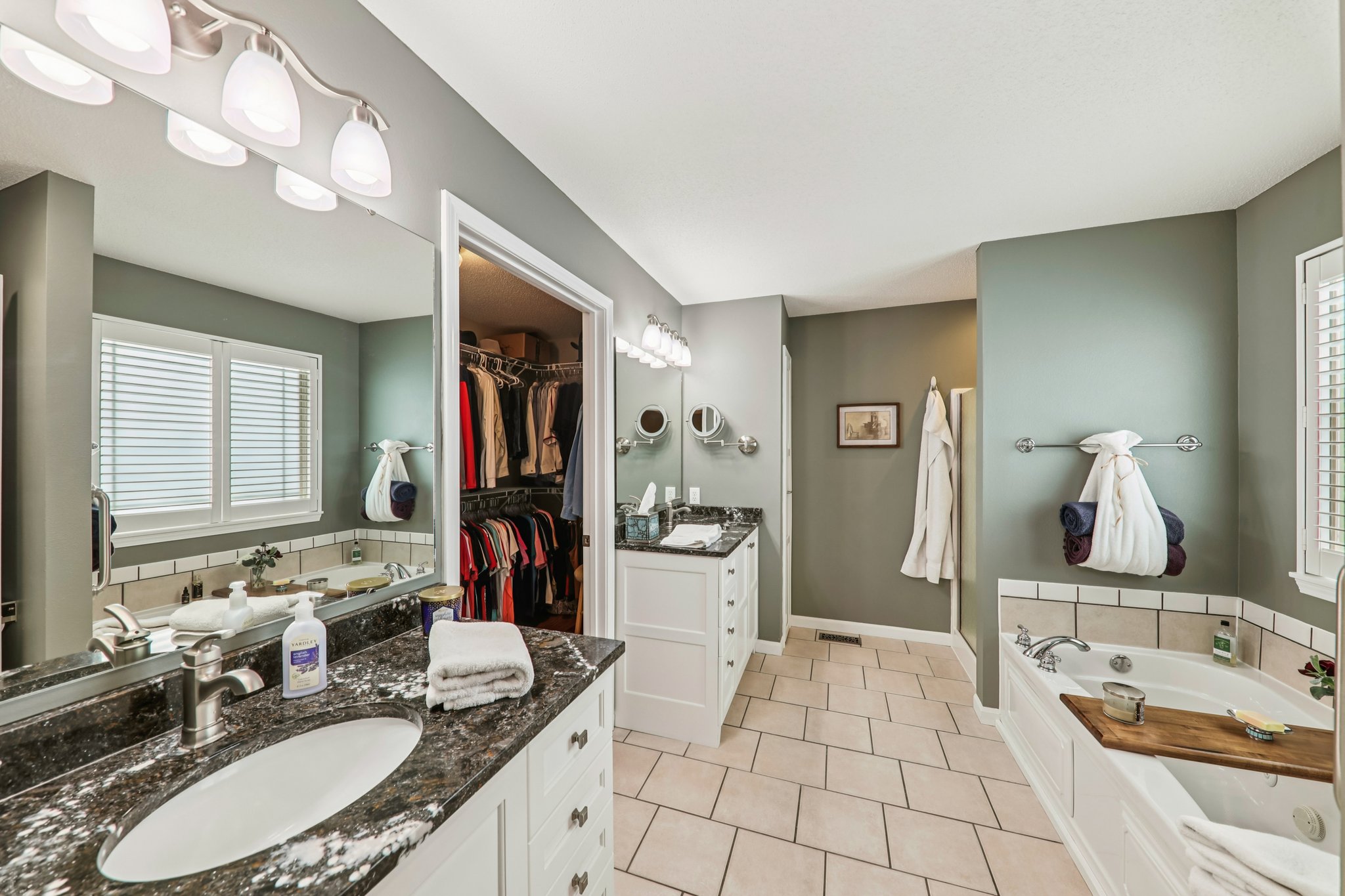 1869 Robins Mill Ct-S0512-029.jpg
