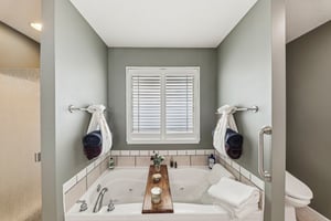 1869 Robins Mill Ct-S0512-027.jpg