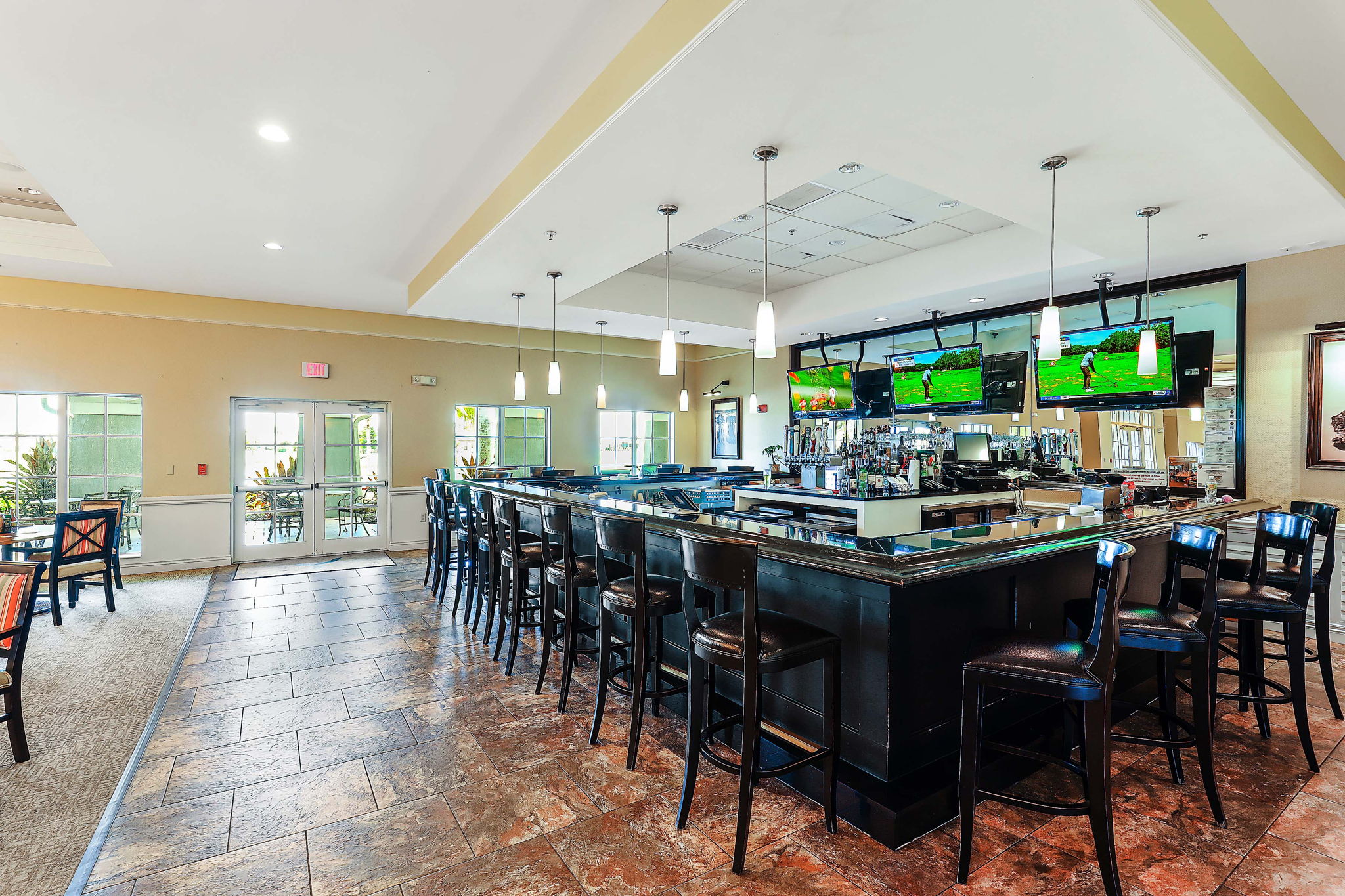 Eagle Lakes Lounge