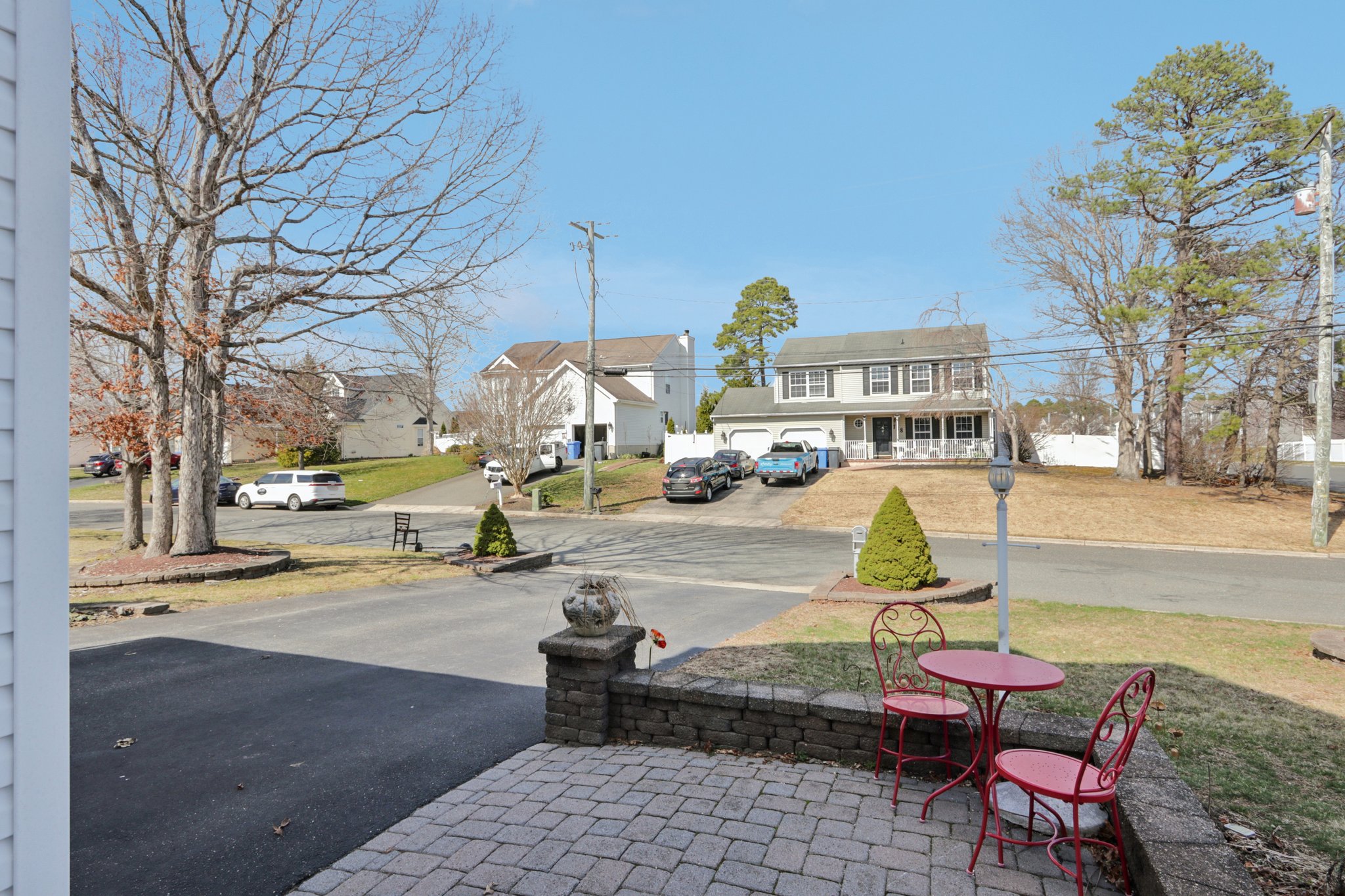 Compass Rd-S2103-007.jpg