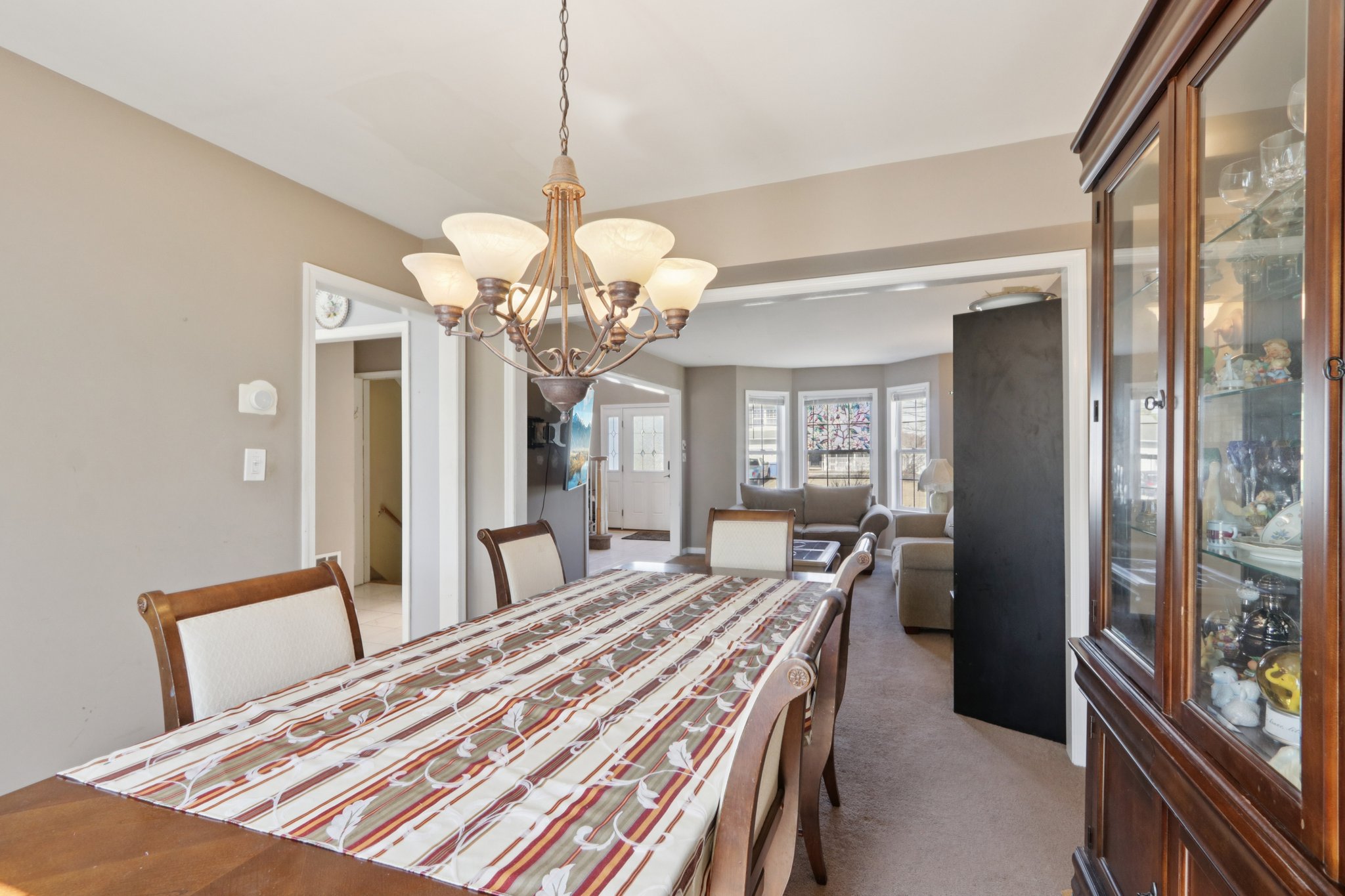 Compass Rd-S2103-017.jpg