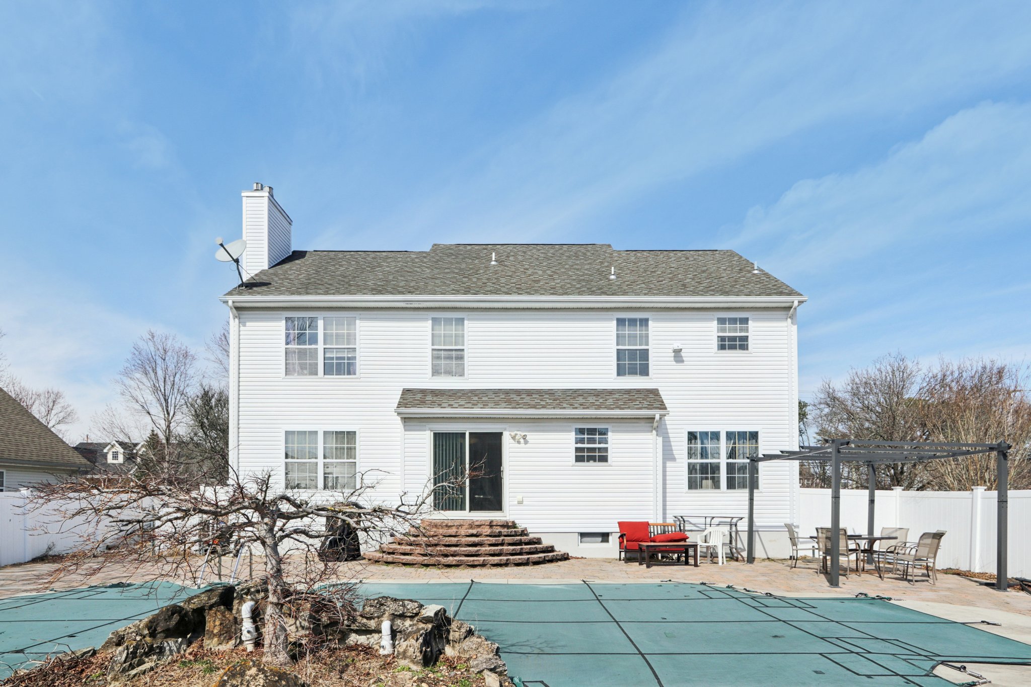 Compass Rd-S2103-055.jpg