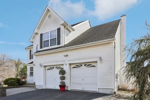 Compass Rd-S2103-003.jpg