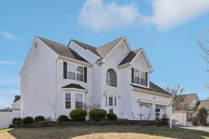 Compass Rd-S2103-004.jpg