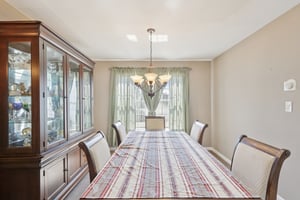 Compass Rd-S2103-015.jpg