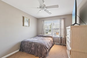 Compass Rd-S2103-037.jpg