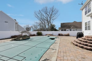 Compass Rd-S2103-050.jpg