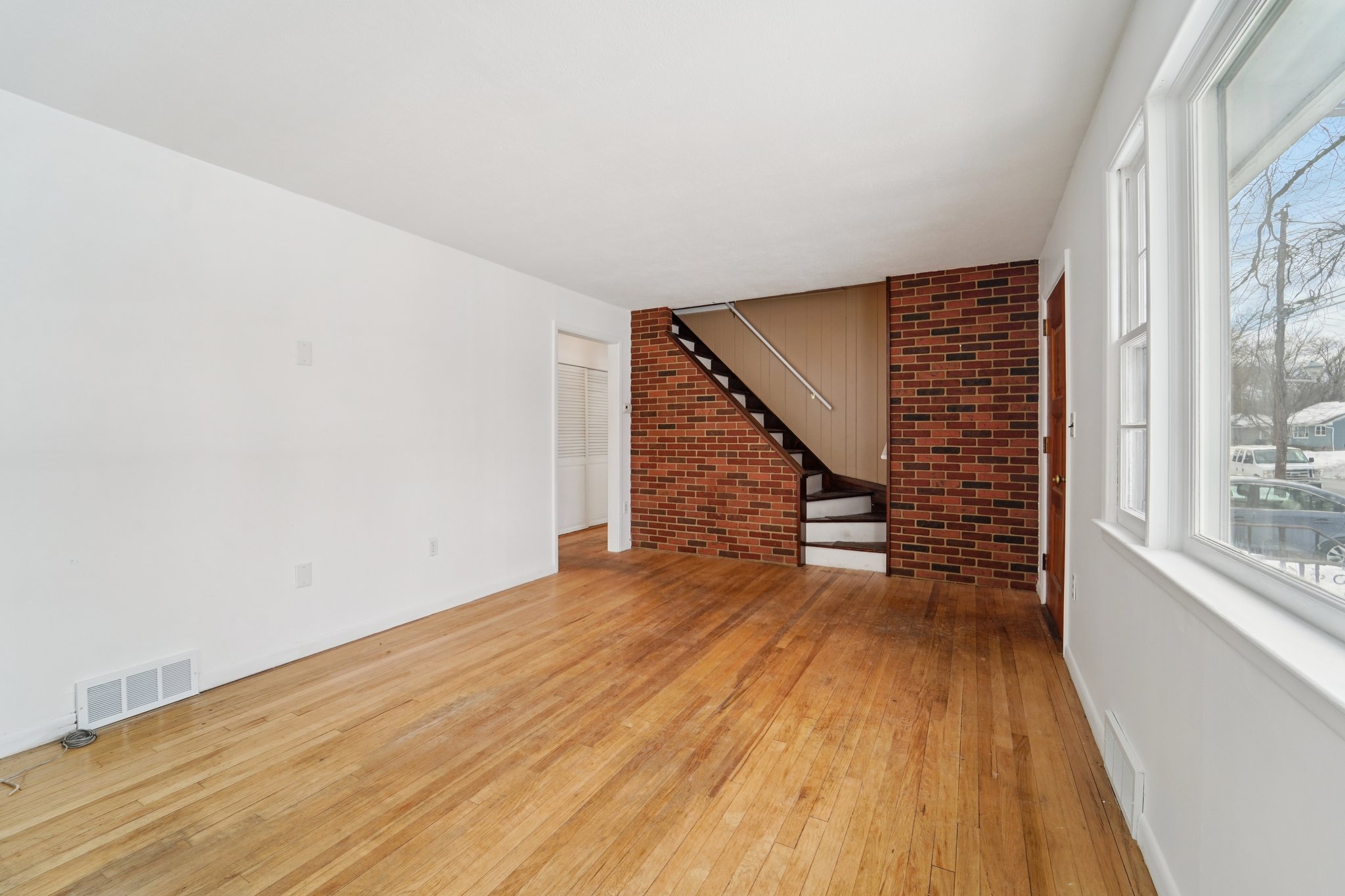 Olive Ave-S1302-008.jpg