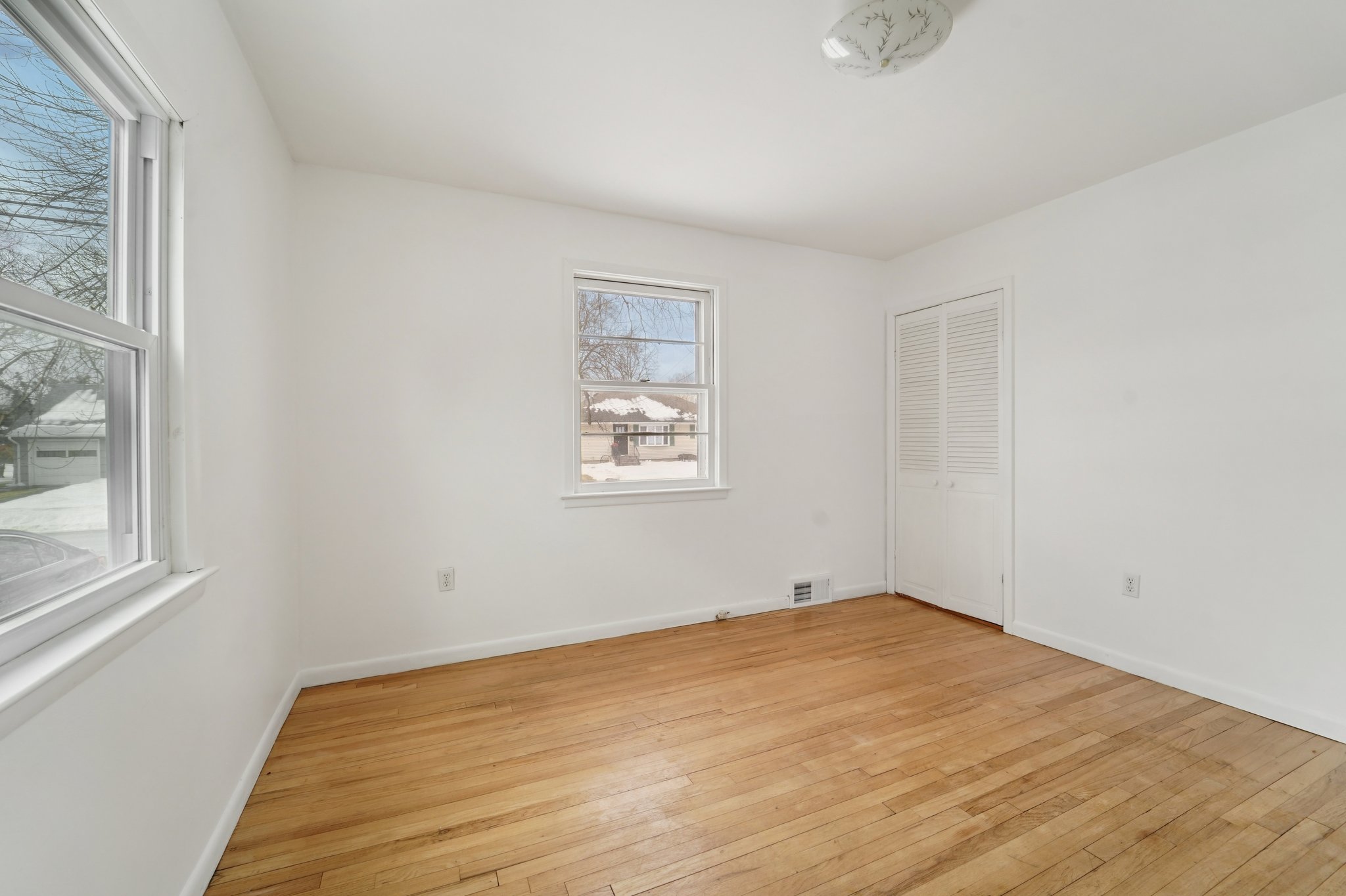 Olive Ave-S1302-014.jpg